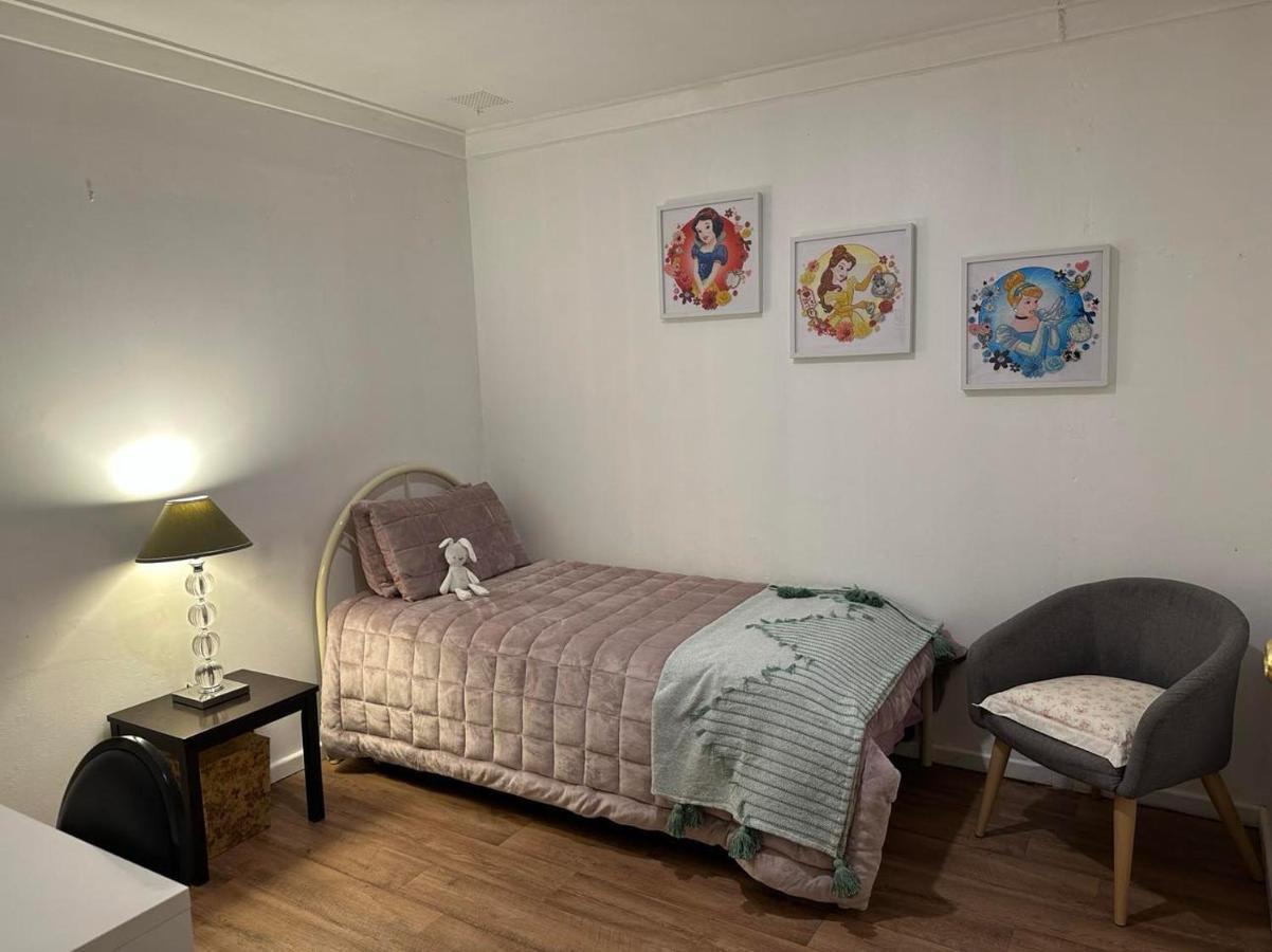 Cozy Inn เพิร์ท ภายนอก รูปภาพ